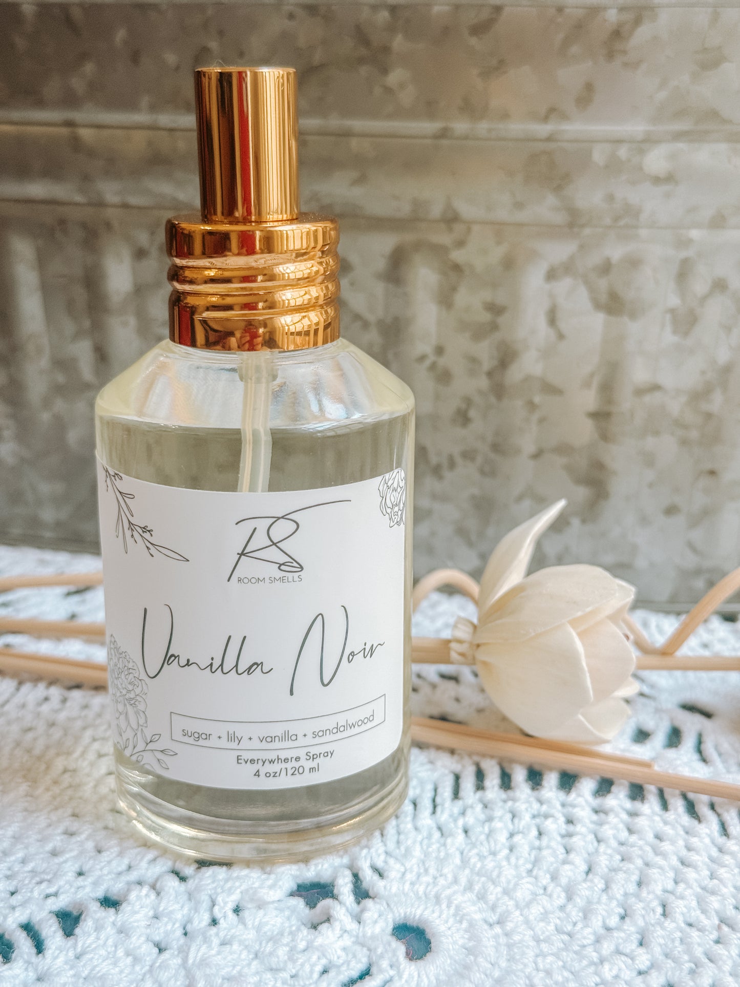 Vanilla Noir  - 4 oz Everywhere Spray