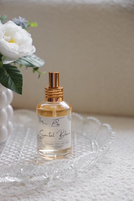 Santal Blanc - 4 oz Everywhere Spray