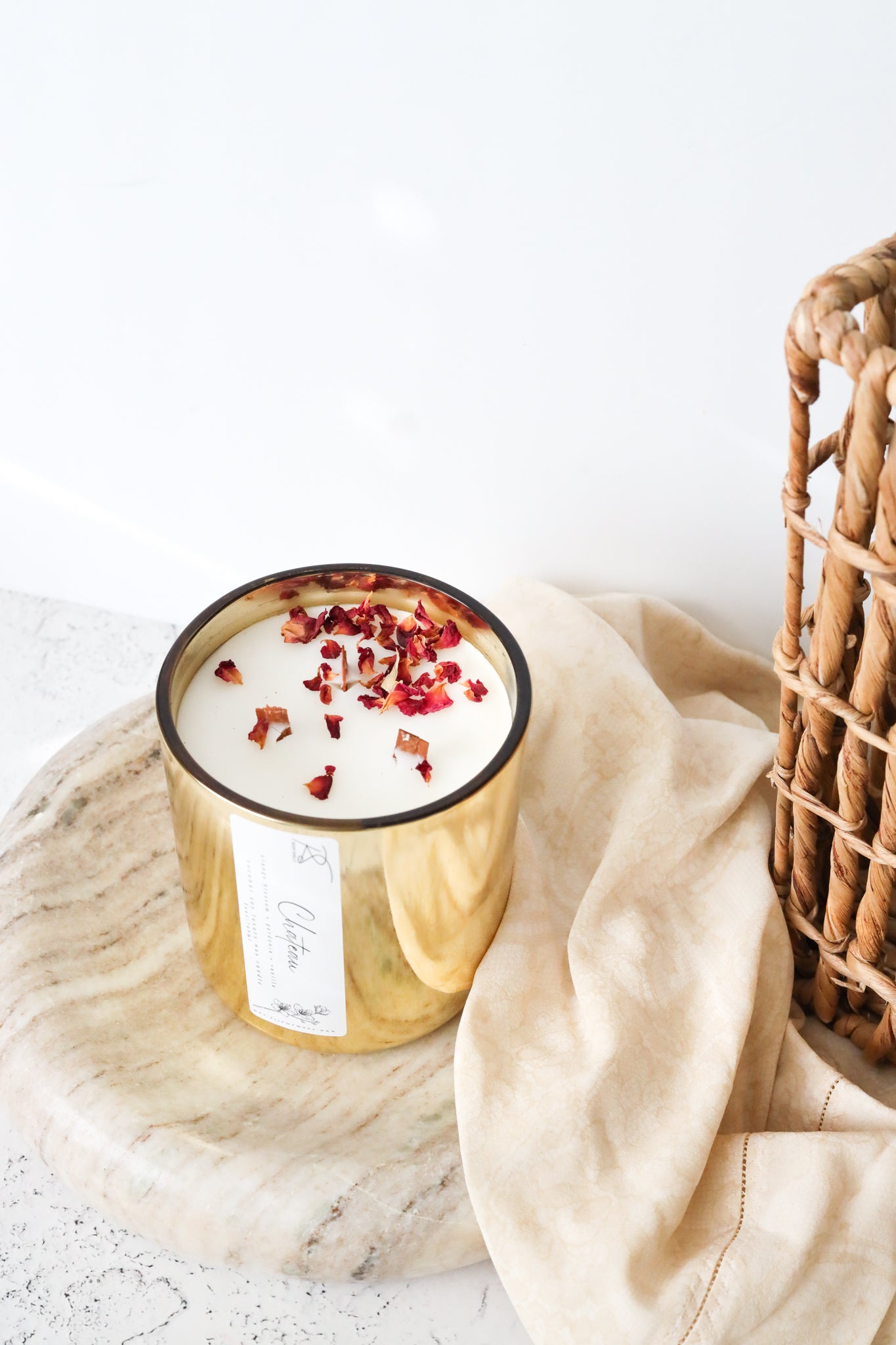 CHATEAU - 24 oz Candle