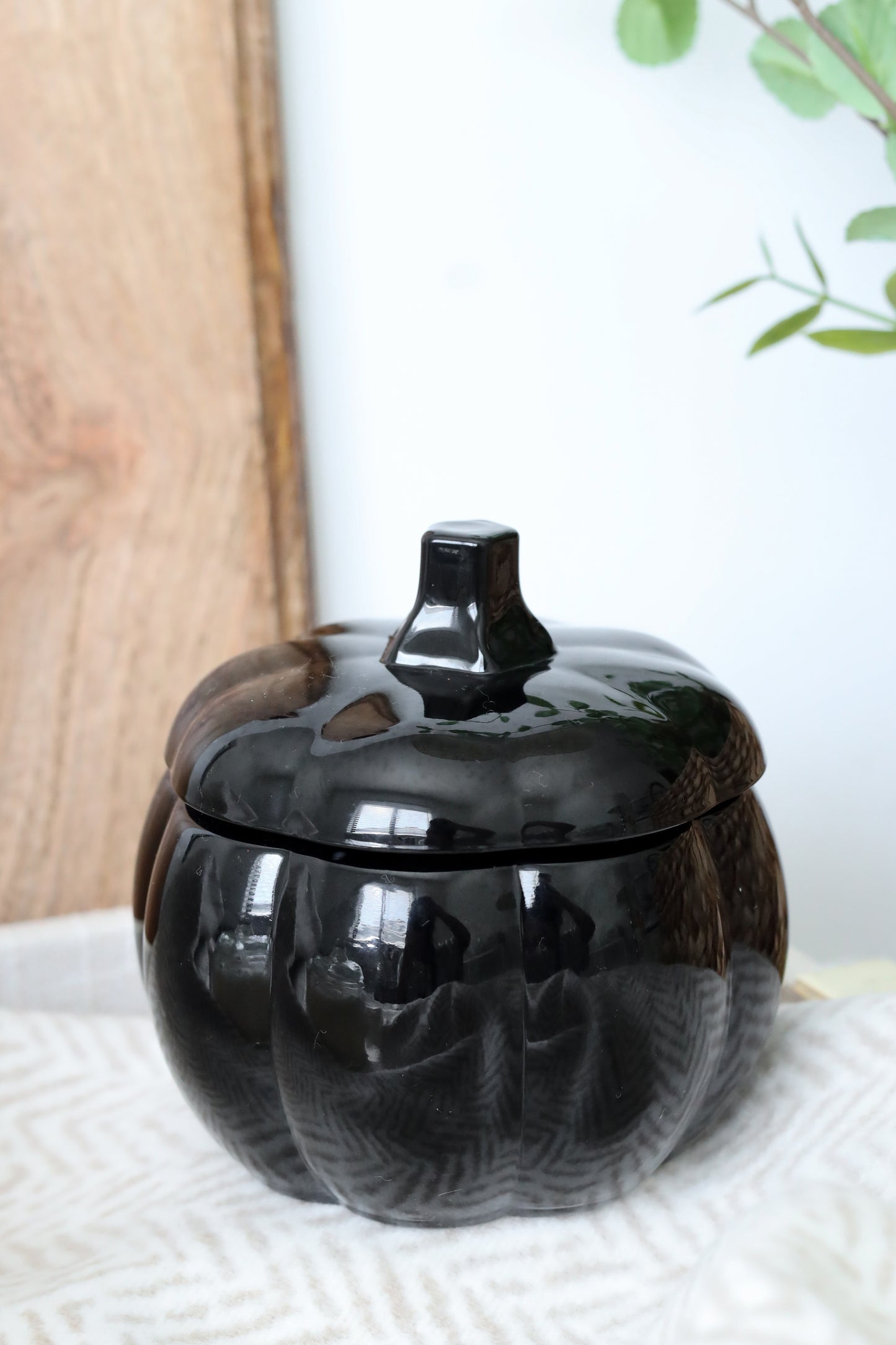 Glass Pumpkin - 16oz - Black