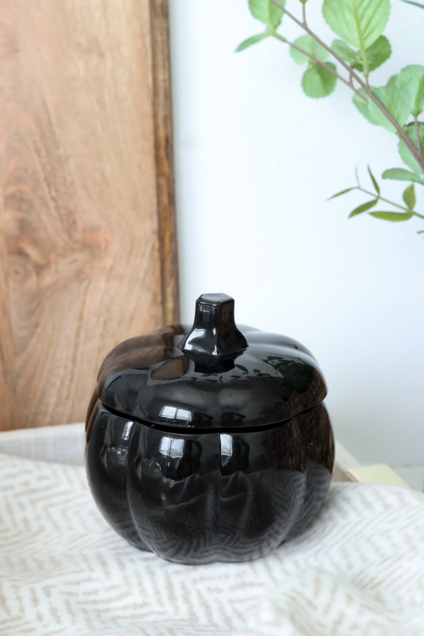 Glass Pumpkin - 16oz - Black