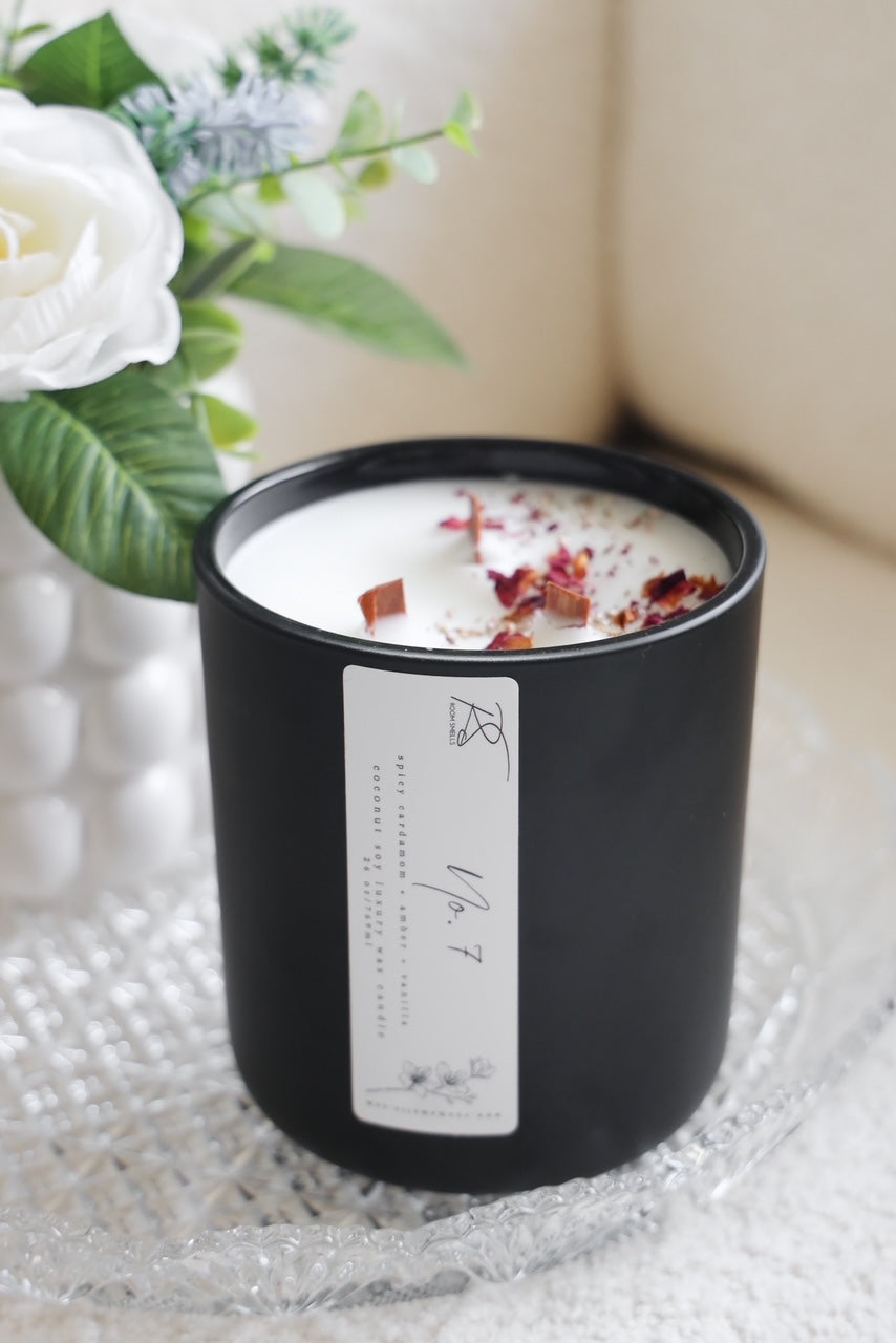 No. 7 - 24 oz Candle